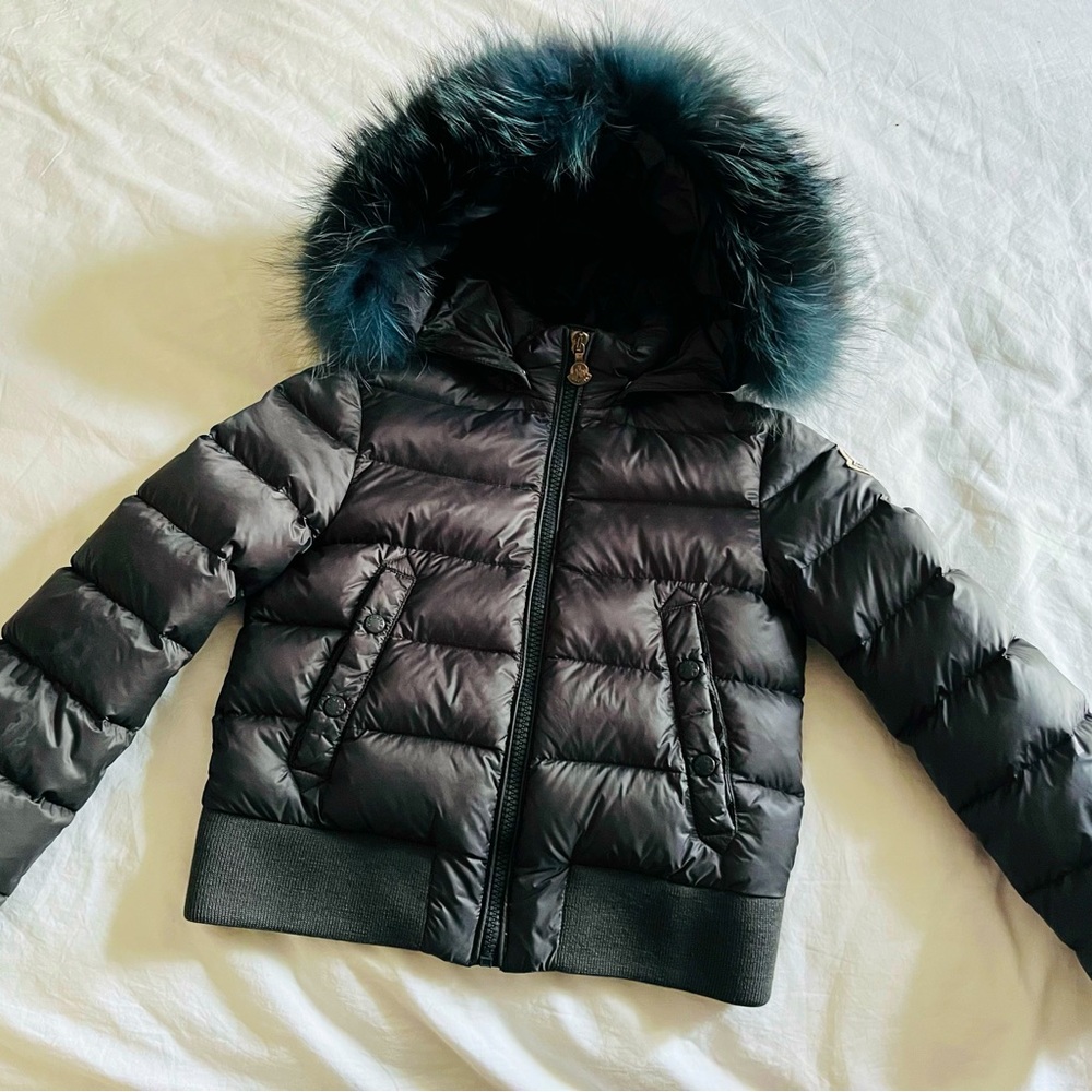 Authentic Moncler kids jacket age 5-7  130cm